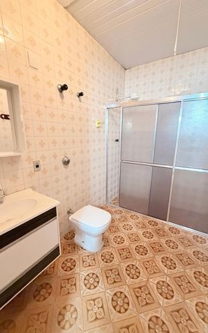 Casa à venda com 174m², 3 quartos e 3 vagasBanheiro Social