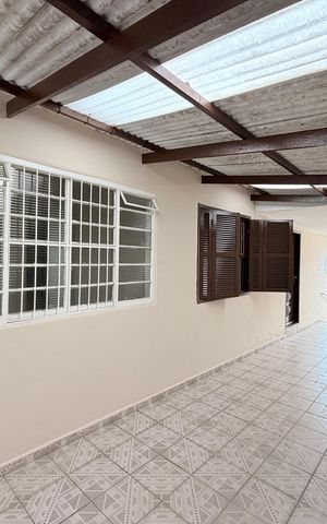 Casa à venda com 174m², 3 quartos e 3 vagasGaragem