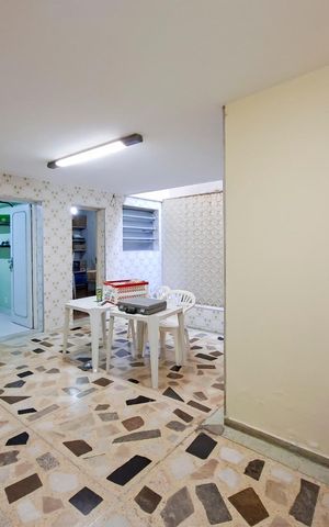 Casa à venda com 272m², 6 quartos e 4 vagas