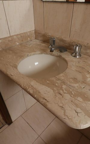 Apartamento à venda com 87m², 3 quartos e 2 vagasBanheiro Social - Pia
