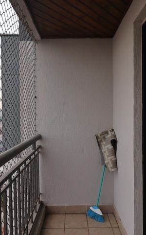 Apartamento à venda com 87m², 3 quartos e 2 vagasSacada da Sala