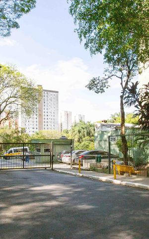 Apartamento para alugar com 86m², 3 quartos e 1 vagaFachada e portaria