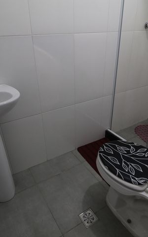 Casa de condomínio para alugar com 100m², 3 quartos e 1 vagaBanheiro Social