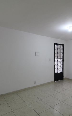 Casa de condomínio para alugar com 100m², 3 quartos e 1 vagaSala