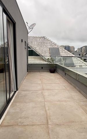 Casa de condomínio à venda com 430m², 4 quartos e 2 vagas