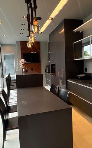Casa de condomínio à venda com 430m², 4 quartos e 2 vagas