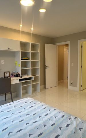Casa de condomínio à venda com 430m², 4 quartos e 2 vagas