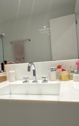 Casa de condomínio à venda com 430m², 4 quartos e 2 vagas