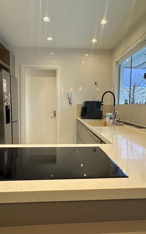 Casa de condomínio à venda com 430m², 4 quartos e 2 vagas