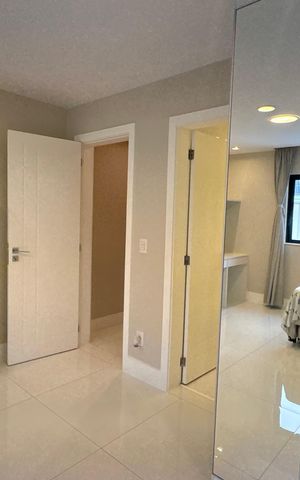 Casa de condomínio à venda com 430m², 4 quartos e 2 vagas