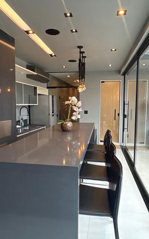 Casa de condomínio à venda com 430m², 4 quartos e 2 vagas