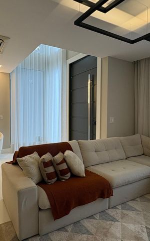 Casa de condomínio à venda com 430m², 4 quartos e 2 vagas