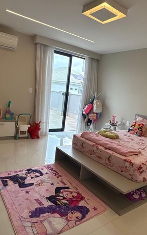 Casa de condomínio à venda com 430m², 4 quartos e 2 vagas