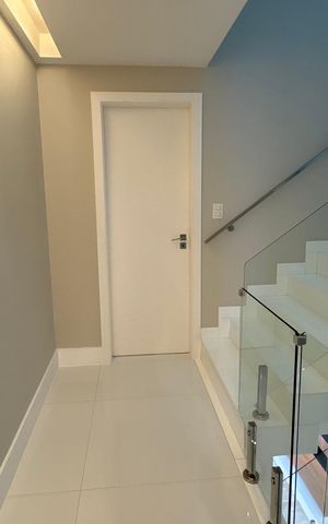 Casa de condomínio à venda com 430m², 4 quartos e 2 vagas