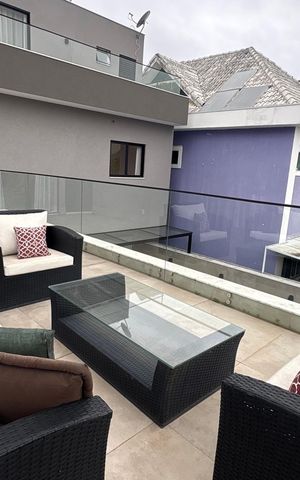 Casa de condomínio à venda com 430m², 4 quartos e 2 vagas