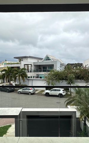 Casa de condomínio à venda com 430m², 4 quartos e 2 vagas