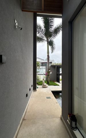 Casa de condomínio à venda com 430m², 4 quartos e 2 vagas