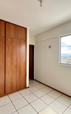 Apartamento para alugar com 111m², 3 quartos e 1 vaga