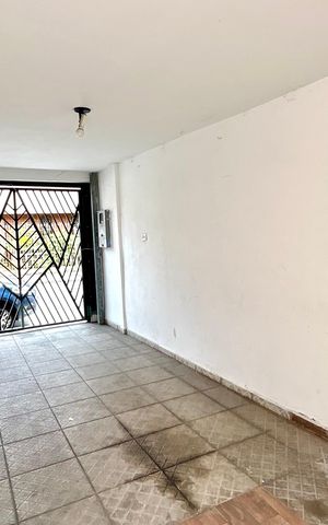 Casa à venda com 210m², 3 quartos e 2 vagas Casa à venda com 210m², 3 quartos e 2 vagasGaragem
