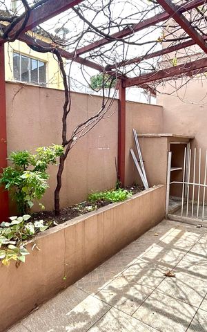 Casa à venda com 210m², 3 quartos e 2 vagas Casa à venda com 210m², 3 quartos e 2 vagasJardim