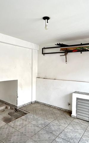 Casa à venda com 210m², 3 quartos e 2 vagas Casa à venda com 210m², 3 quartos e 2 vagasGaragem