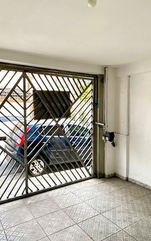 Casa à venda com 210m², 3 quartos e 2 vagas Casa à venda com 210m², 3 quartos e 2 vagasGaragem