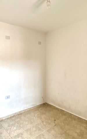 Casa à venda com 210m², 3 quartos e 2 vagas Casa à venda com 210m², 3 quartos e 2 vagasQuarto 3