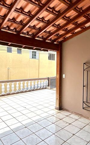Casa à venda com 210m², 3 quartos e 2 vagas Casa à venda com 210m², 3 quartos e 2 vagasChurrasqueira