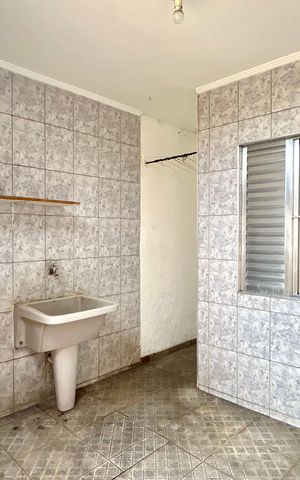 Casa à venda com 210m², 3 quartos e 2 vagas Casa à venda com 210m², 3 quartos e 2 vagasÁrea de Serviço