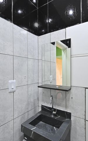 Casa à venda com 75m², 2 quartos e 1 vagaBanheiro Social