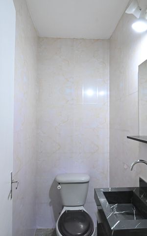 Casa à venda com 75m², 2 quartos e 1 vagaLavabo