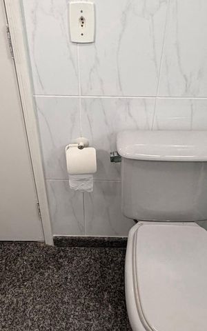 Apartamento à venda com 100m², 3 quartos e 2 vagas Apartamento à venda com 100m², 3 quartos e 2 vagasBanheiro suite
