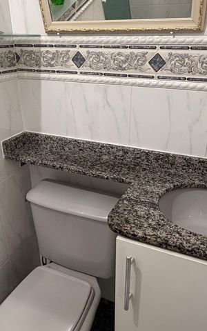 Apartamento à venda com 100m², 3 quartos e 2 vagas Apartamento à venda com 100m², 3 quartos e 2 vagasBanheiro social