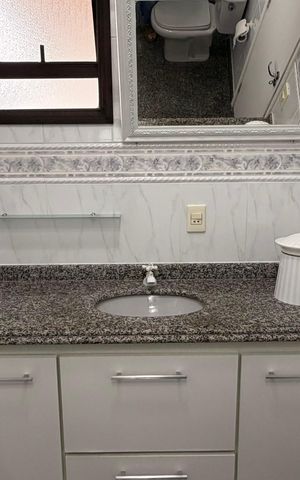 Apartamento à venda com 100m², 3 quartos e 2 vagas Apartamento à venda com 100m², 3 quartos e 2 vagasBanheiro suite