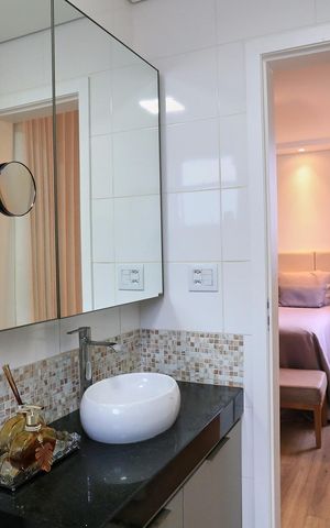Apartamento à venda com 118m², 4 quartos e 4 vagas Apartamento à venda com 118m², 4 quartos e 4 vagasBanheiro da Suíte