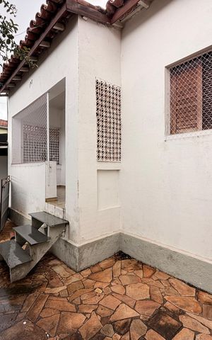 Casa para alugar com 80m², 3 quartos e 1 vagaFrente da casa
