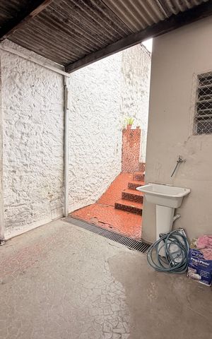 Casa para alugar com 80m², 3 quartos e 1 vagaÁrea de Serviço
