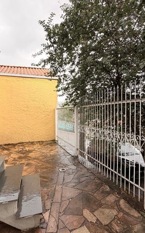 Casa para alugar com 80m², 3 quartos e 1 vagaFrente da casa