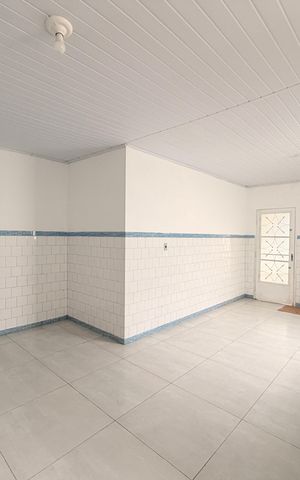Casa para alugar com 80m², 3 quartos e 1 vagaCozinha