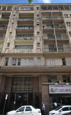 Apartamento à venda com 52m², 1 quarto e sem vagaFachada