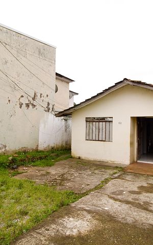 Casa à venda com 305m², 1 quarto e sem vaga Casa à venda com 305m², 1 quarto e sem vagaCasa