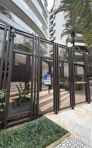 Apartamento à venda com 330m², 4 quartos e 4 vagas