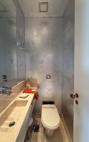 Apartamento à venda com 330m², 4 quartos e 4 vagas