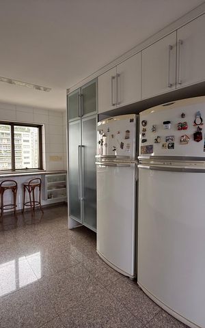 Apartamento à venda com 330m², 4 quartos e 4 vagas