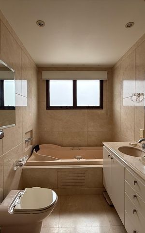 Apartamento à venda com 330m², 4 quartos e 4 vagas