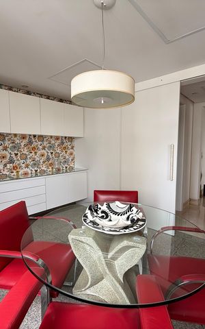 Apartamento à venda com 330m², 4 quartos e 4 vagas