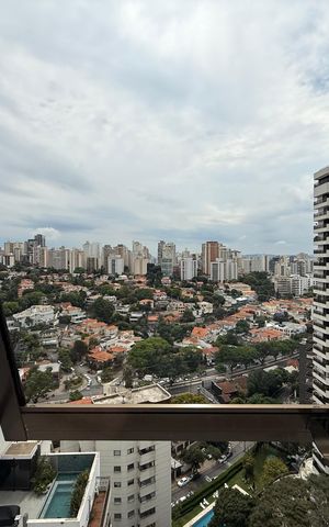 Apartamento à venda com 330m², 4 quartos e 4 vagas