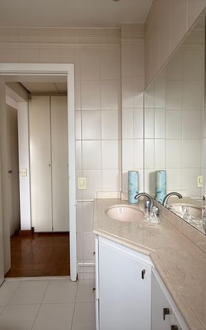 Apartamento à venda com 330m², 4 quartos e 4 vagas