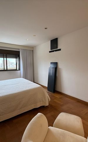 Apartamento à venda com 330m², 4 quartos e 4 vagas
