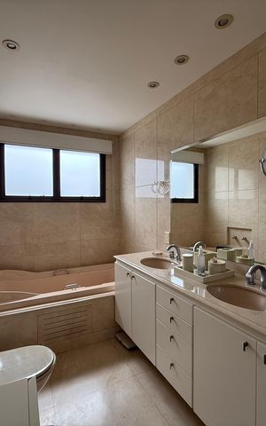 Apartamento à venda com 330m², 4 quartos e 4 vagas